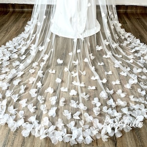 Bride Lace Veil,Flower Lace Wedding Veil,Lace Cathedral Veil,Royal Veil,Ivory Wedding Veil,Single Layer Veil,Tulle Veil,Comb Veil