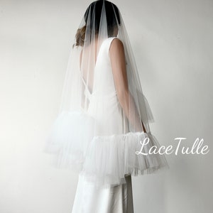 Romantic ruffled bridal veil|2 layers of veil|fingertip veil|wedding veil|bridal veil|wedding accessories|veil