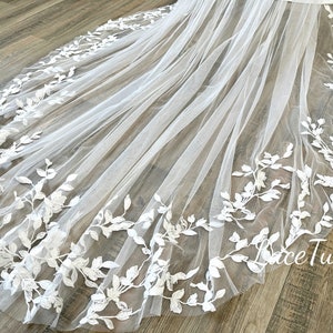 Simple Leaf Lace Edge Wedding Veil, Floor Length Veil, Ivory Bridal Veil, Lace Veil, Comb Veil, Cathedral Veil, Bridal Accessories