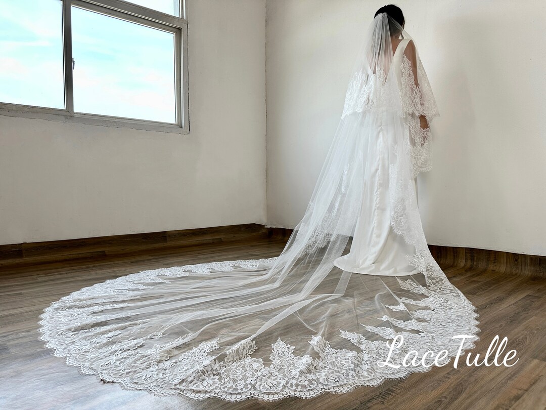 Womens Wedding Bridal Veil 2 Tiers Lace White Vintage Vintage Womens Wedding Bridal Veil 2 Tiers Lace White - Etsy main image 4