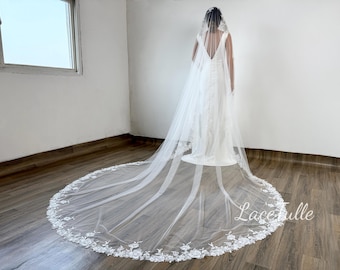 Bridal Lace Veil,Beaded Floral Veil,Sequin Lace Veil,Floral Lace Wedding Veil,Cathedral Veil,Comb Veil,Vintage Long Veil,Wedding Gift