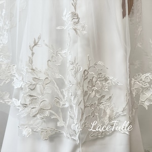 Flowers Lace Edge Wedding Veil,Fingertip Veil,Bridal Lace Veil,Ivory Wedding Veil,Cathedral Veil,Single Layer Wedding Veil,Long Lace Veil