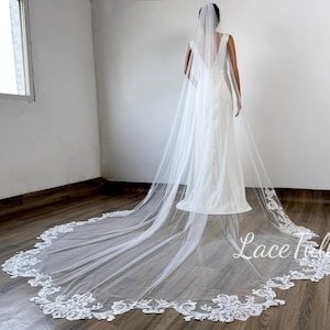 Unique Lace Trimmed Bridal Veil, Tulle Veil, Floor Length Veil, Royal Wedding Veil, Classic Long Veil, White Veil, Single Layer Veil