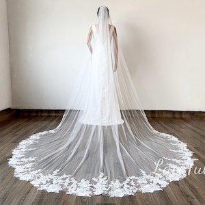 Flower Lace Bridal Veil,Sequin Veil,Lace Wedding Veil,Tulle Veil,Cathedral Veil,1 Tier Veil,Floral Edge Veil,Ivory Veil,Fashion Veil