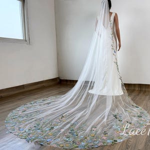 Wildflower Lace Cathedral Veil - Ivory Floral Wedding Veil