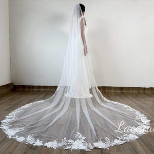 1 Tier Veil,Floral Lace Wedding Veil,Bridal Lace Veil,Sequin Veil,White Veil,Long Veil,Floor Length Veil,Vintage Lace Veil,Cathedral Veil