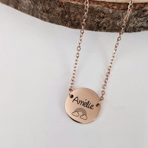 Collier personnalisé avec médaille ronde à graver Collier femme, cadeau maman, collier fille, cadeau naissance, bijou femme image 1