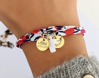 Bracelet personnalisé en cordon Liberty avec médailles à graver et une croix en nacre - Bracelet femme, gravé, cadeau maman, bracelet fille