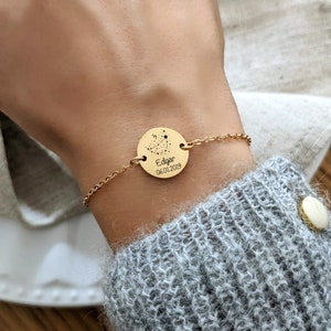 Personalized zodiac sign bracelet with round medal to engrave - Women's bracelet, personalized gift, engraved, mom gift, birth