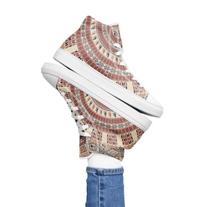 Gedruckte palästinensische Tatreez Women&#39;s High Top Canvasschuhe.