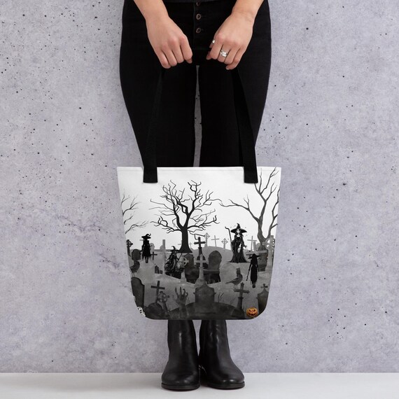 A spacious and trendy tote bag to help you carry around everything that matters.