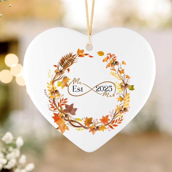 Our First Thanksgiving as Mr & Mrs Ornament – Newlywed Fall Decoration, Personalized Autumn Wedding Gift, Couple Keepsake Bauble.