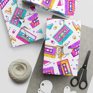 Arkusze papieru do pakowania, 1 szt. - Boże Narodzenie 80. 90. Design, Opakowanie na prezent świąteczny, Opakowanie na prezent świąteczny, Papier retro świąteczny, Opakowanie na prezent vintage,