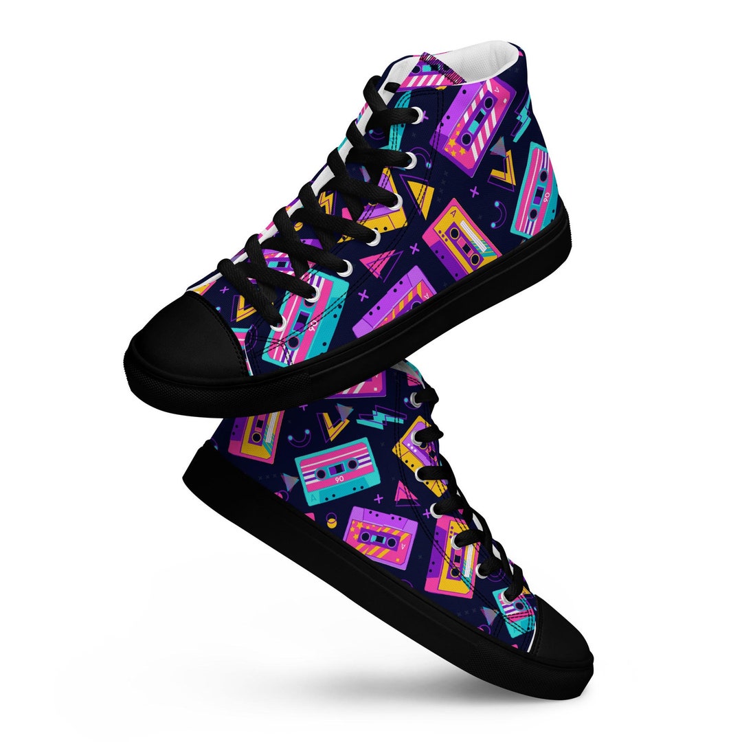Hexagonal Retro Pattern - Women’s high top canvas shoes main image 1