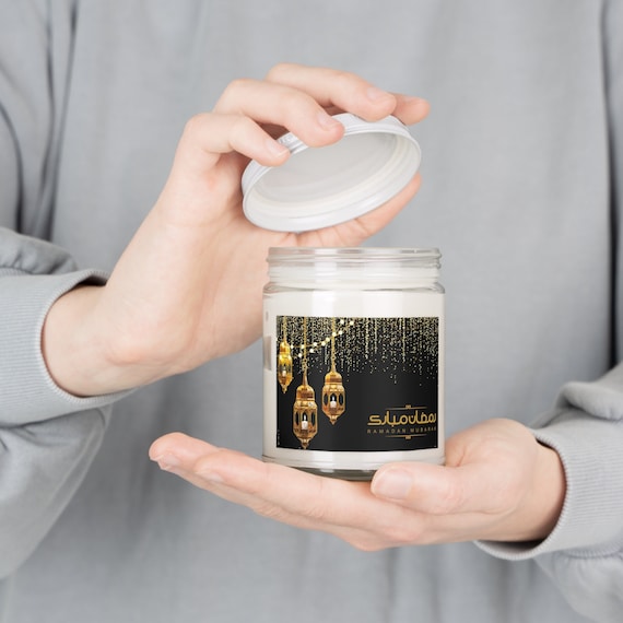 Personalized Scented Soy Candle, 9oz Scented Soy Candle, 9oz Ramadan Kareem Gift Umrah Gift Eid Gift for her gift for Mum Ramadan Mubarak.