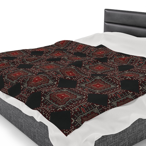 Plush Blanket, Palestinian Embroidery Print, Warm Home Decor, Gift Idea, Cozy Throw, Soft Fleece Bedding, Tatreez Design