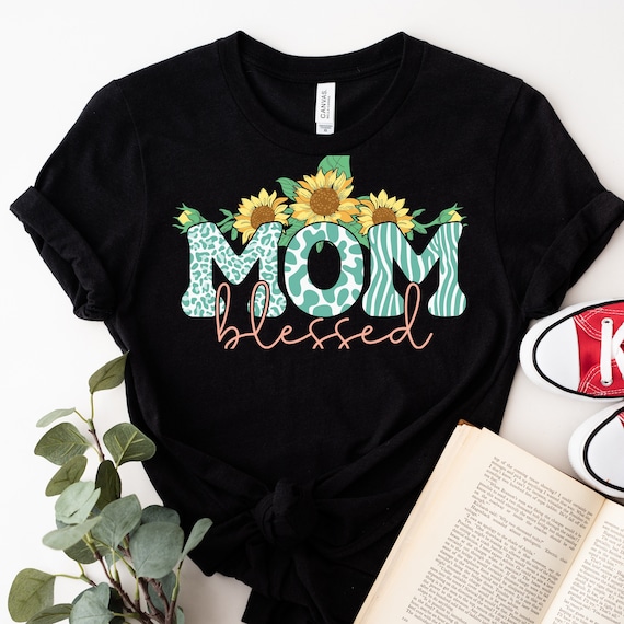 Personalized Mama Shirt| Mothers Day Shirt - Funny Shirt Women - Mom Gift - Birthday Gift - Gift for Mom - Cotton Tee