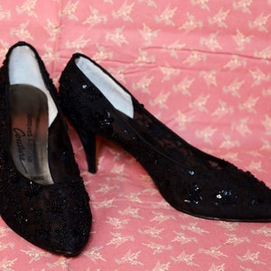 Black sequin top shoes low heel