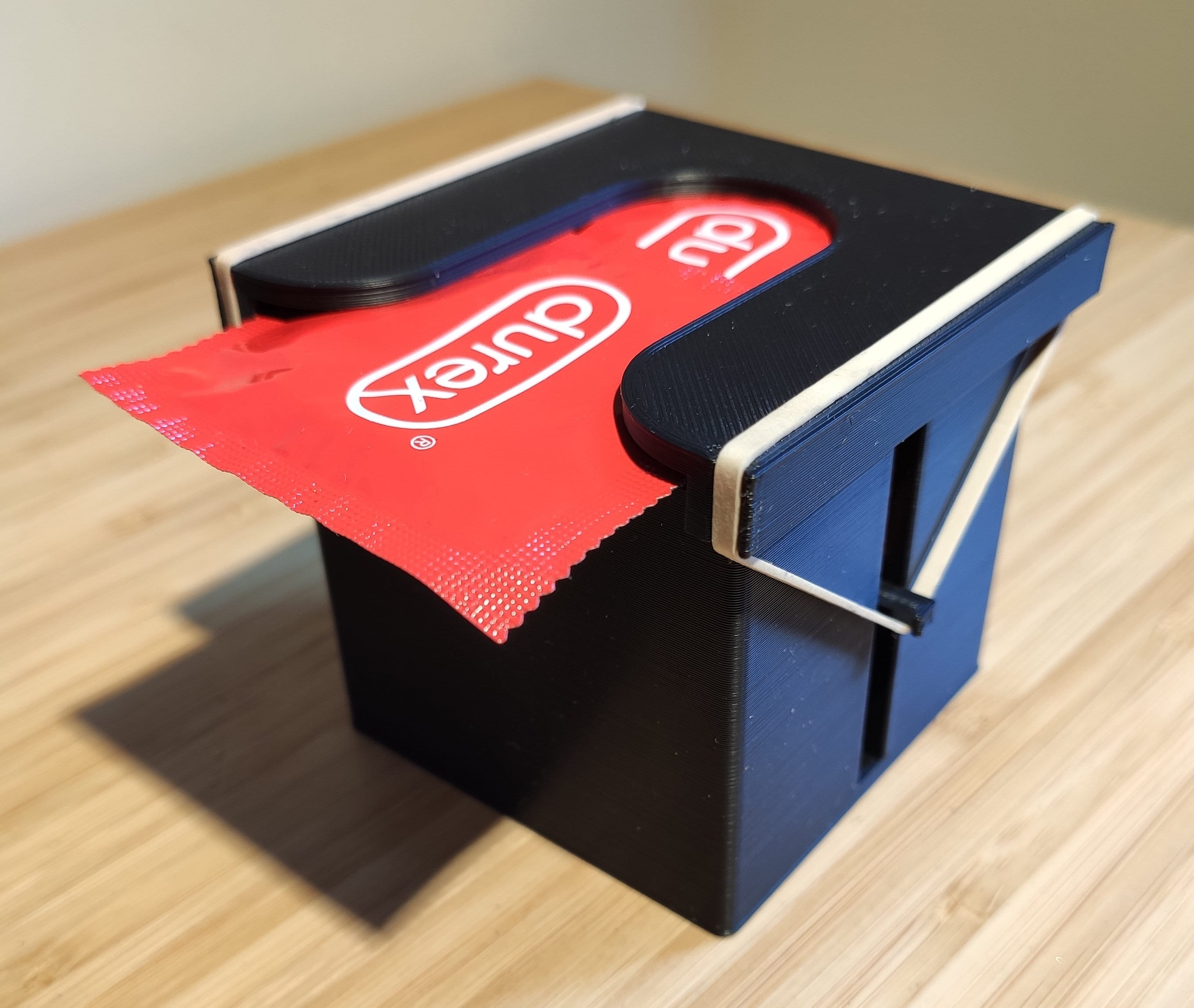 3D printed condom dispenser "Ejector3000"