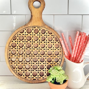 Decoratieve snijplank met rotan inlegwerk op trendpatroon woondecoratie download glowforge, cricut, silhouet lasergesneden bestand SVG
