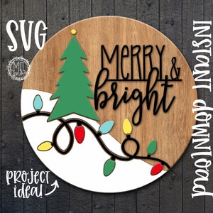 Merry & Bright, decoração de Natal, placa de madeira redonda, glowforge, cricut, arquivo de corte a laser Silhouette, cabide de porta SVG