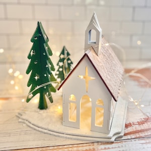 Descargue el archivo de corte láser de decoración religiosa, cristiana, de fe de iglesia en 3D, himno, glowforge, ventana de catedral con árboles de Navidad