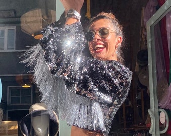 Stralend grijs klatergoud met pailletten omzoomd jas, eeuwige feestkimono, festivaldamesjas, korte ravestofdoek, jas Burning Man, cadeau voor haar