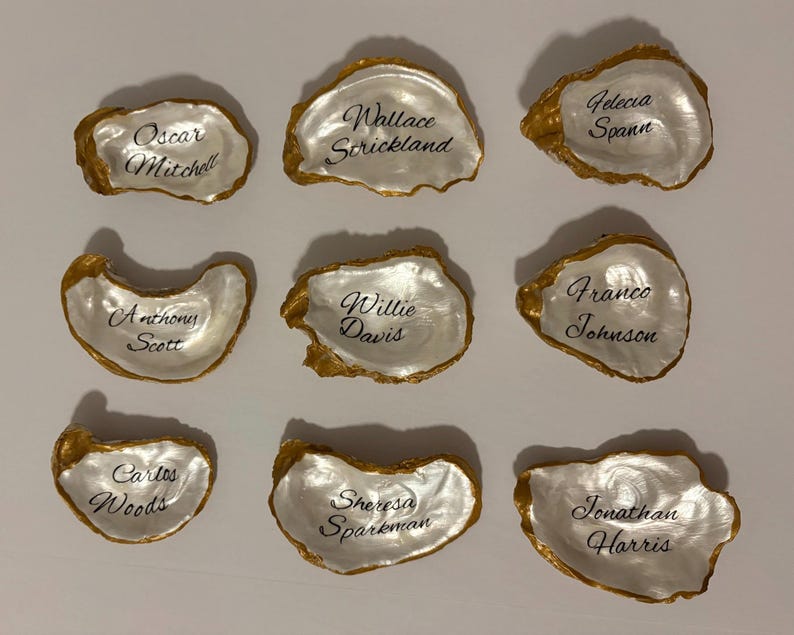 Customizable Oyster Shell Place Setting - Etsy