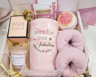 Luxury Self Care Gift Box for Women | Cosy Pamper Hamper | Birthday Gift Set | Relaxation Box | Spa Gift | Care Package UK | Gift for Her