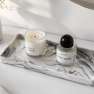 Vassoio decorativo in cemento / Vassoio espositivo effetto marmo / Arredamento scandinavo per la casa / Vassoio da bagno / Vassoio portagioie / Regalo minimalista / Fatto a mano