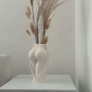 Body vase, feminine silhouette statue, bum vase, concrete statue, minimalist design, concrete decor vase