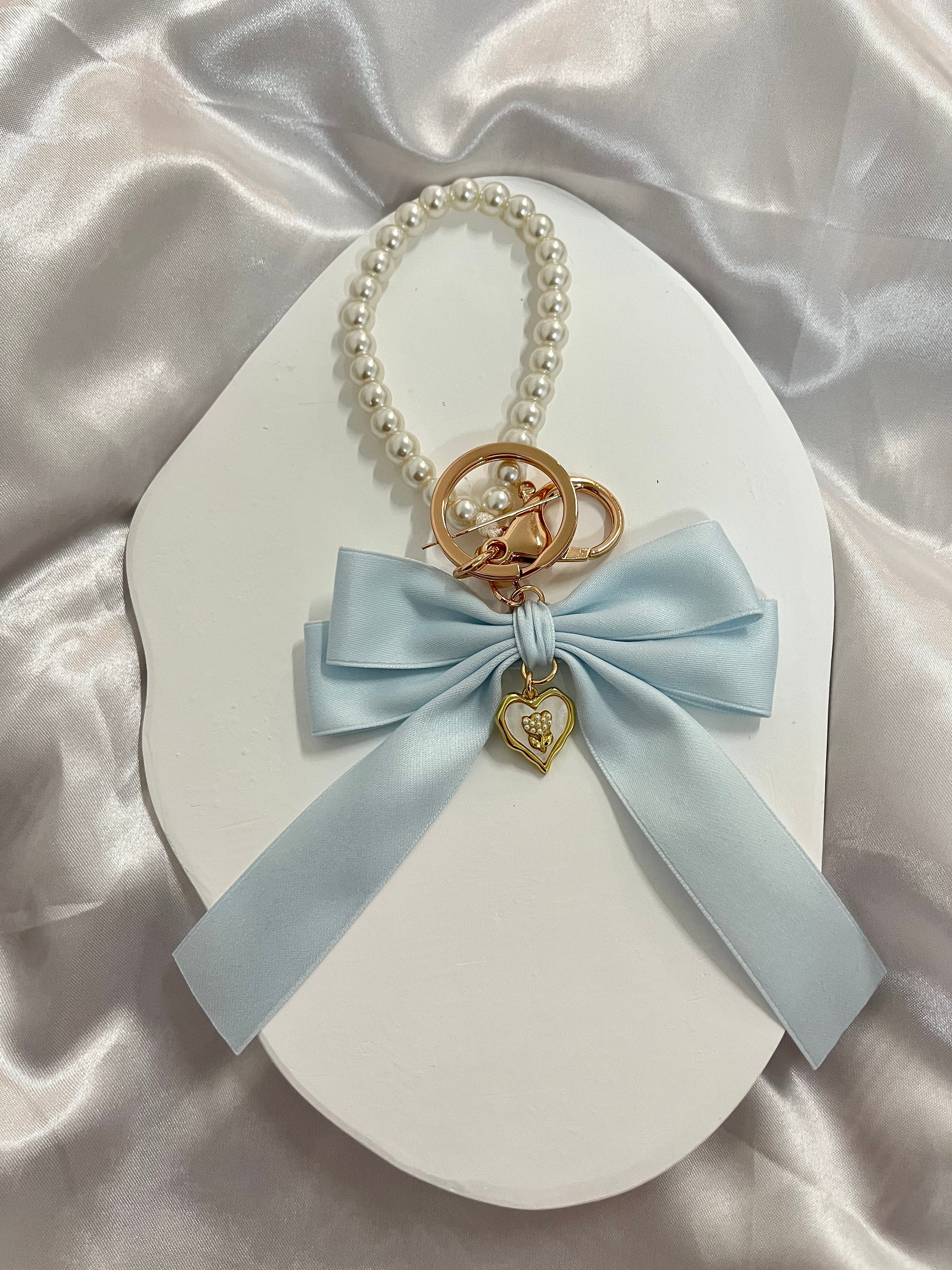 Beautiful Gentle Blue Bow Pearl Keychain Charm Heart-shaped Key Chain ...