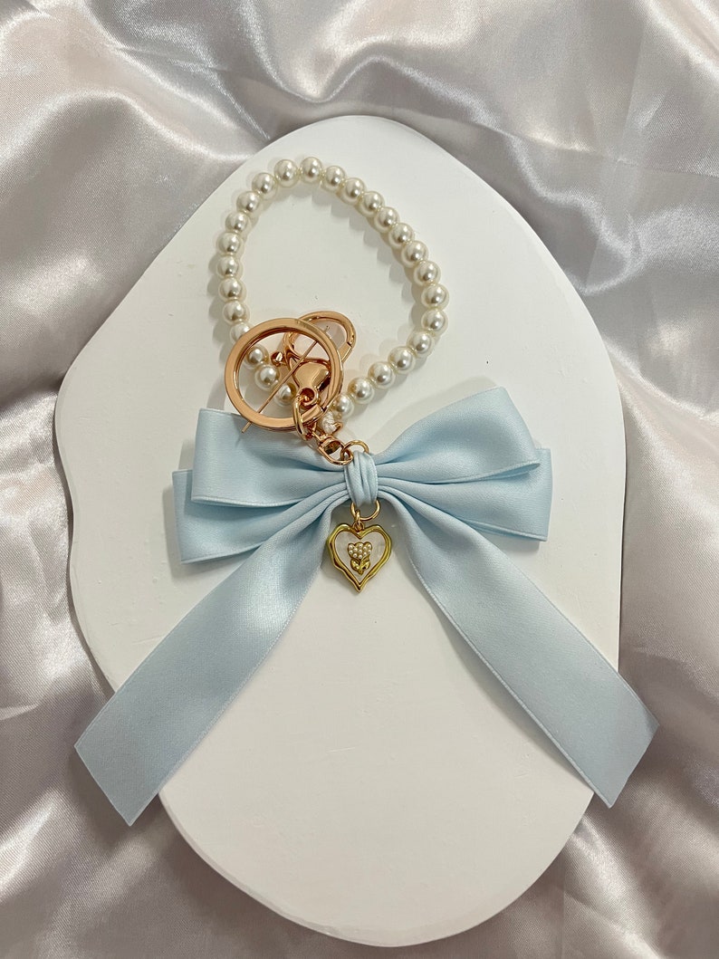 Beautiful Gentle Blue Bow Pearl Keychain Charm Heart-shaped Key Chain ...