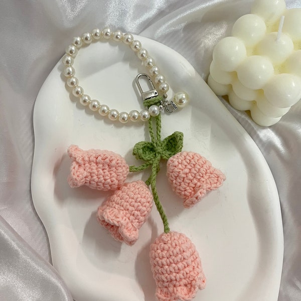 Hand woven Flower KeyChain,Cute Flower Pearl Chain Bag Accessory,Woolen Crochet Bag Charm,Floral Key Lanyard,Personalized Gift,Airpods charm