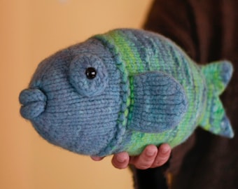 Easy knitting pattern - Fish | English | Español