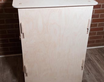 Schmale Checkout-Station - Flachpack Baltic Birch Vendor kiosk, tragbarer Handwerksmesse-Stand für Märkte, Popups und Handel