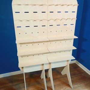 Side-by-Side Floor Display – Modular Wood Pegboard Rack with Shelves & Pegs, Flat-Pack Booth Organizer for Craft Fairs And Retail Vendors