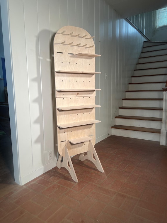 Summit Floor Display Stand – Handmade Wood Rack with Shelves & Pegs, Portable Flat-Pack Organizer for Vendors, Craft Fairs And Retail