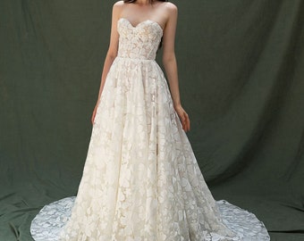 Wedding dress, strapless wedding dress. Lace bridal dress, sweetheart wedding dress, 3d flowers a-line bridal dress Jasmine