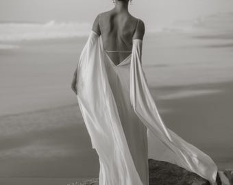 Abito da sposa in seta minimalista, abito da sposa a trapezio, abito da sposa con schiena scoperta e maniche lunghe Ether