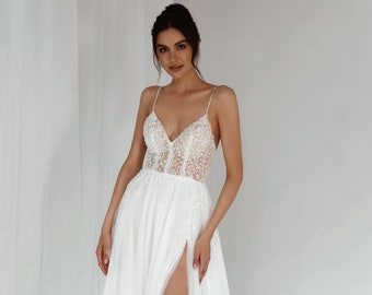 Wedding dress SAMPLE SALE 40% Size XS Lace wedding dress, a-line bridal gown with high slit and open back, strap wedding dress Ivy