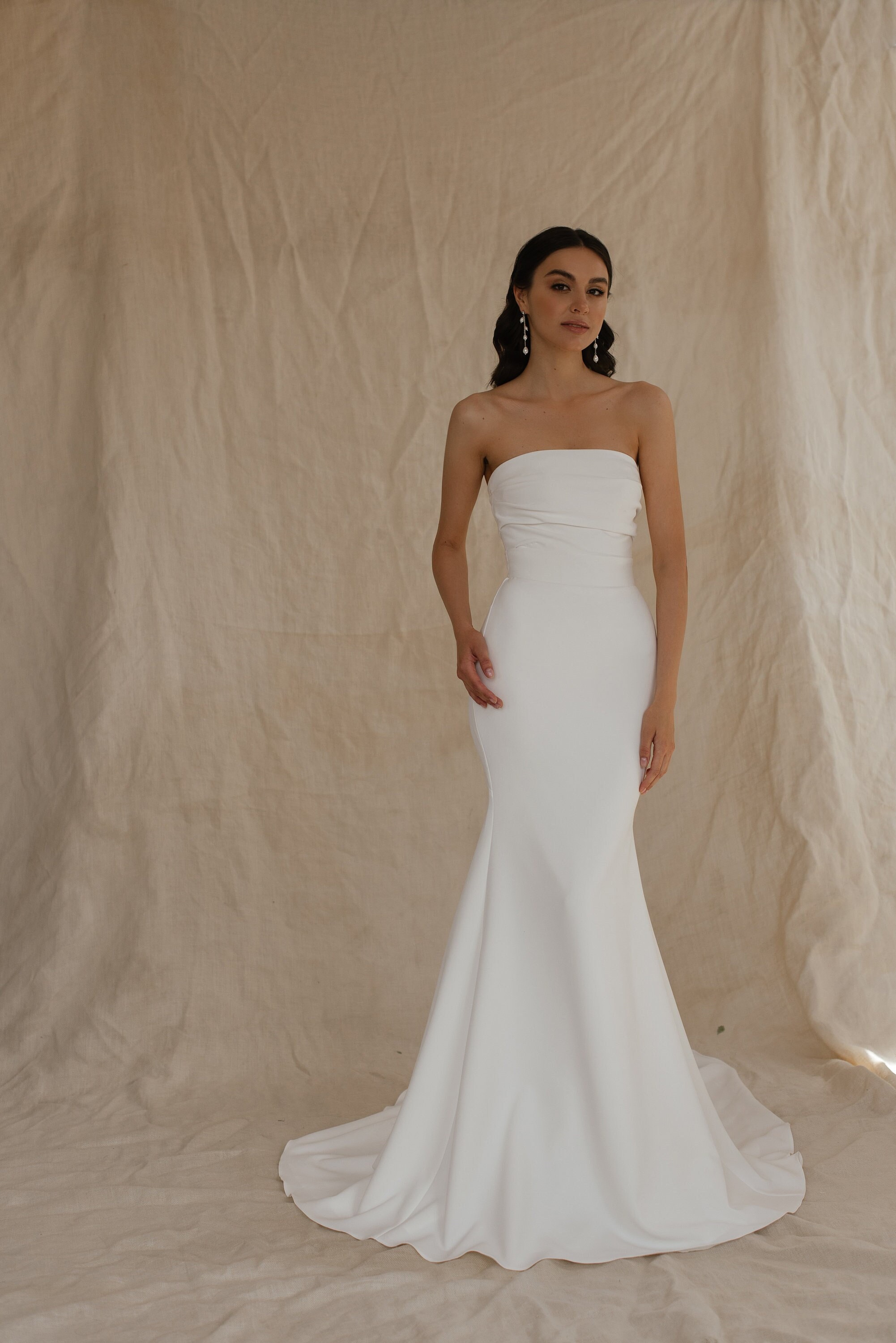 Wedding Dress. Straight Neckline Bridal Mermaid Dress, Strapless Sheath  Laced Back Gown, 3D Flowers Off-the-shoulder Bridal Dress Audrey - Etsy