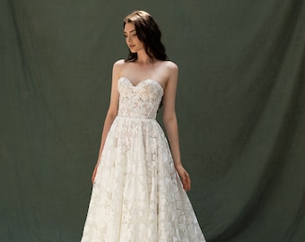 Abito da sposa in saldo, taglia XXS, abito da sposa floreale a maniche lunghe, abito da sposa con pizzo floreale 3D, abito da sposa pronto per la spedizione.
