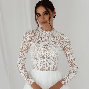 Modest wedding dress, high neck wedding dress with long sleeves. Lace turtleneck bridal gown, high collar wedding gown Harper image 7