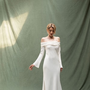 Luxury Lace Embroidery Boat Neck off Shoulder Wedding Dresses - Long Train Wedding Gown - Elegant Plus Size (WSO1)(F18) main image 1