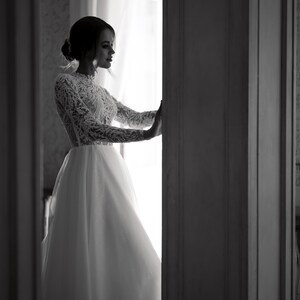 Modest wedding dress, high neck wedding dress with long sleeves. Lace turtleneck bridal gown, high collar wedding gown Harper image 6