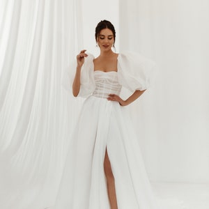Wedding dress, bridal dress SAMPLE SALE 50% XS Corset wedding gown, organza wedding dress with high slit and puff sleeves Scarlett
