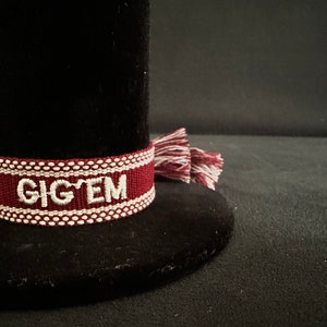 Texas A&M Maroon GIG’EM Woven Bracelet