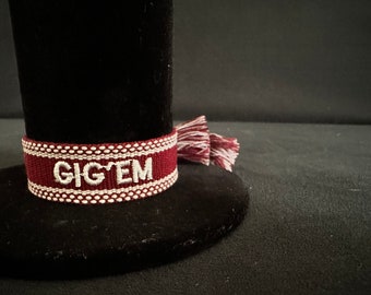 Texas A&M Maroon GIG’EM Woven Bracelet