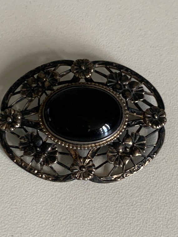 Vintage Black Onyx Brooch - image 3